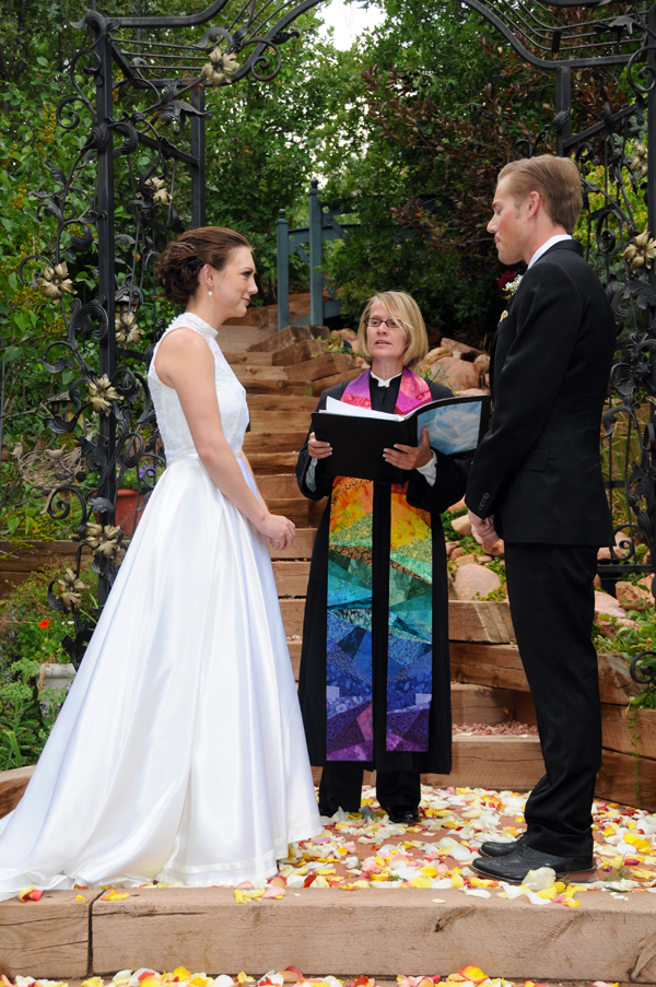 A Pikes Peak Wedding at Blue Skies Inn, Manitou Springs, Colorado