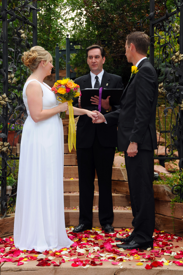 A Pikes Peak Wedding at Blue Skies Inn, Manitou Springs, Colorado
