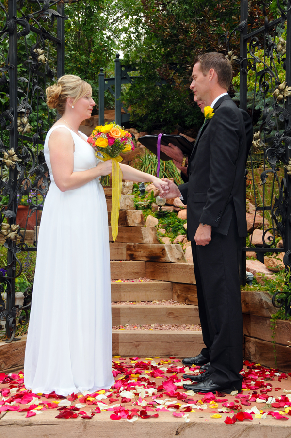 A Pikes Peak Wedding at Blue Skies Inn, Manitou Springs, Colorado