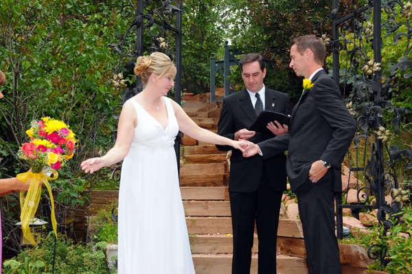 A Pikes Peak Wedding at Blue Skies Inn, Manitou Springs, Colorado
