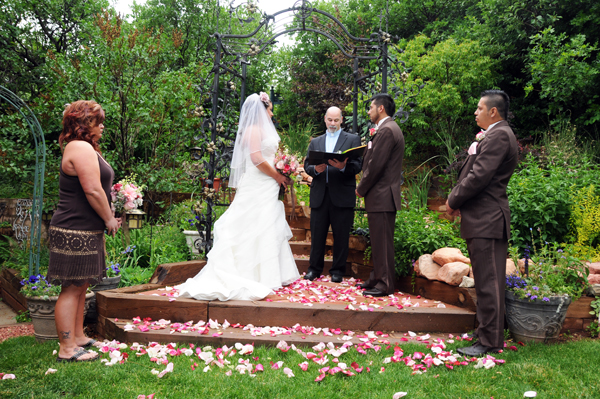 A Pikes Peak Wedding at Blue Skies Inn, Manitou Springs, Colorado