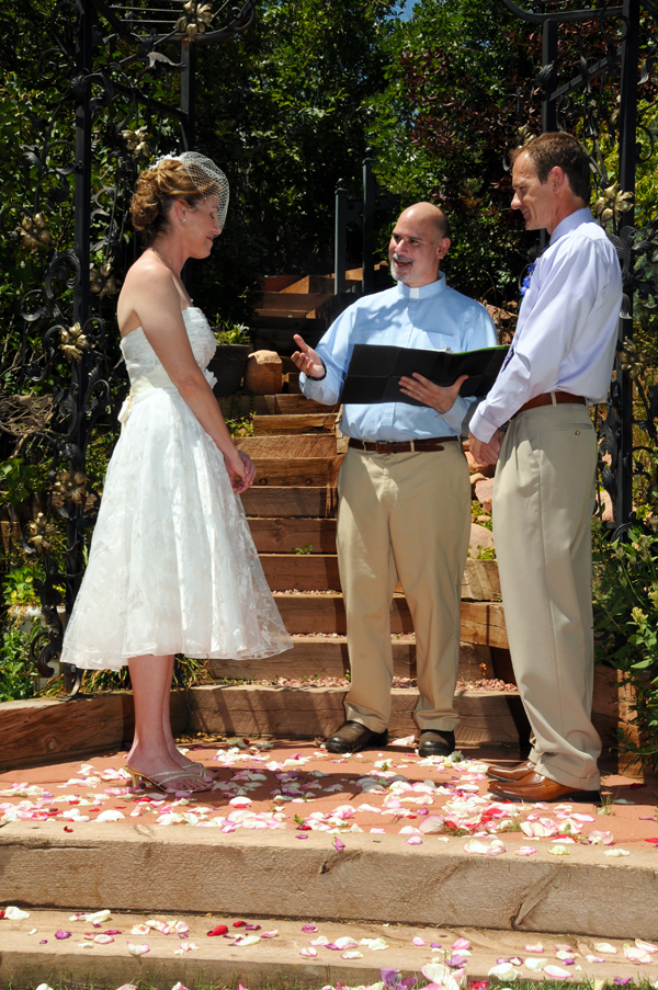 A Pikes Peak Wedding at Blue Skies Inn, Manitou Springs, Colorado