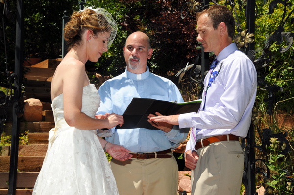 A Pikes Peak Wedding at Blue Skies Inn, Manitou Springs, Colorado