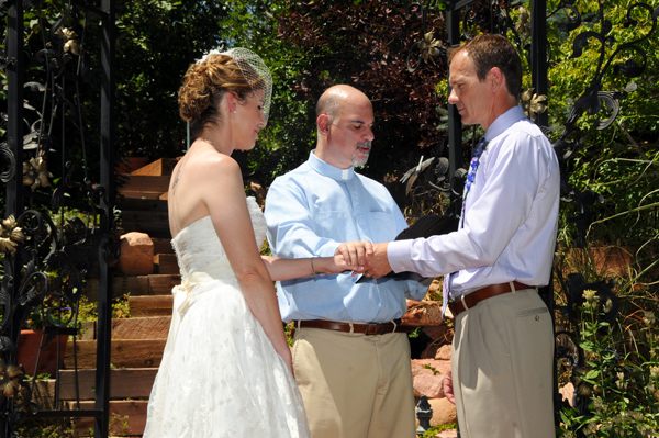 A Pikes Peak Wedding at Blue Skies Inn, Manitou Springs, Colorado