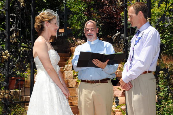A Pikes Peak Wedding at Blue Skies Inn, Manitou Springs, Colorado