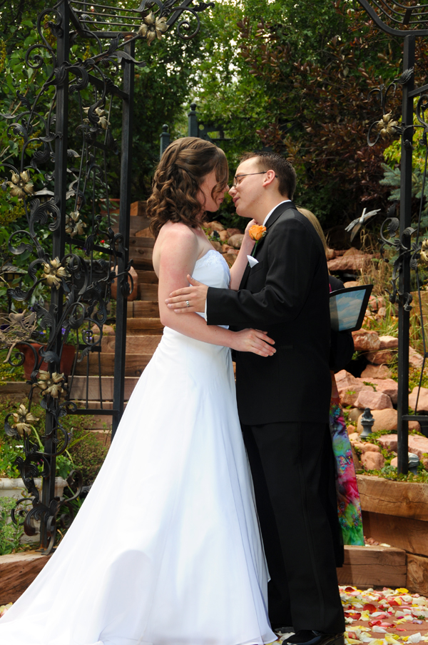 A Pikes Peak Wedding at Blue Skies Inn, Manitou Springs, Colorado