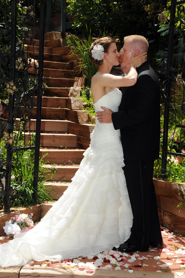 A Pikes Peak Wedding at Blue Skies Inn, Manitou Springs, CO
