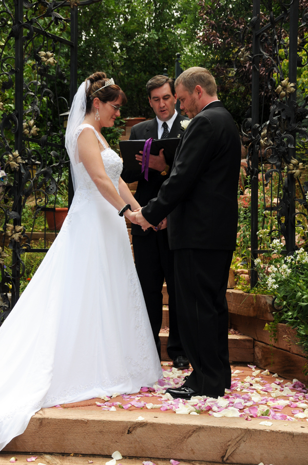 A Pikes Peak Wedding at Blue Skies Inn, Manitou Springs, Colorado