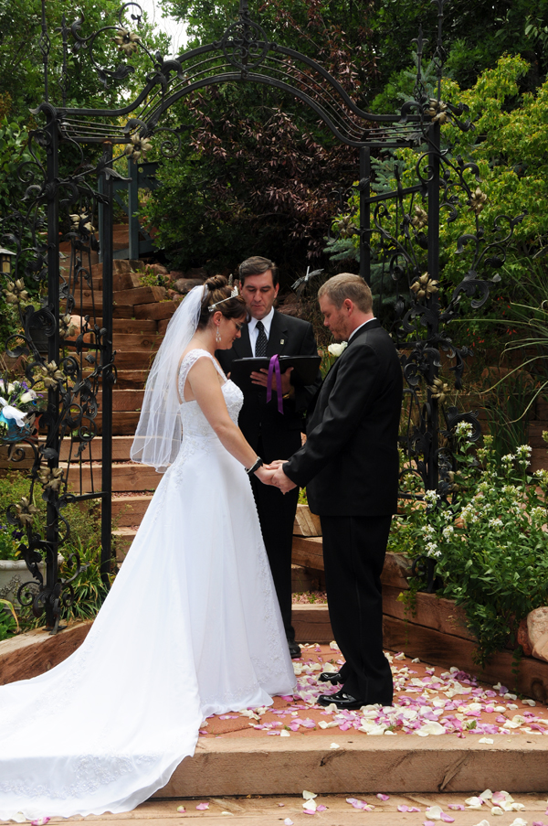 A Pikes Peak Wedding at Blue Skies Inn, Manitou Springs, Colorado