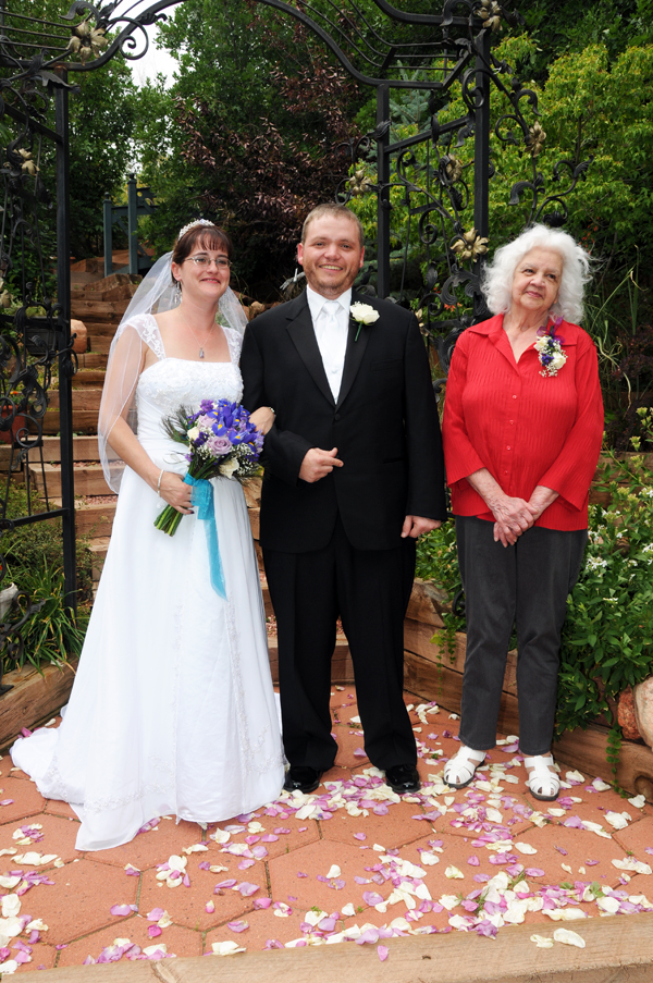 A Pikes Peak Wedding at Blue Skies Inn, Manitou Springs, Colorado