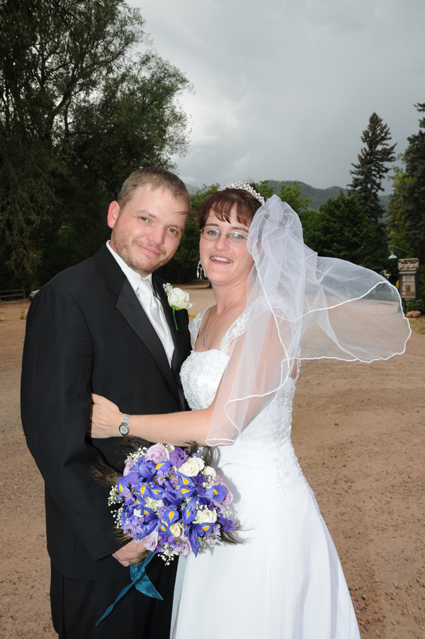 A Pikes Peak Wedding at Blue Skies Inn, Manitou Springs, Colorado