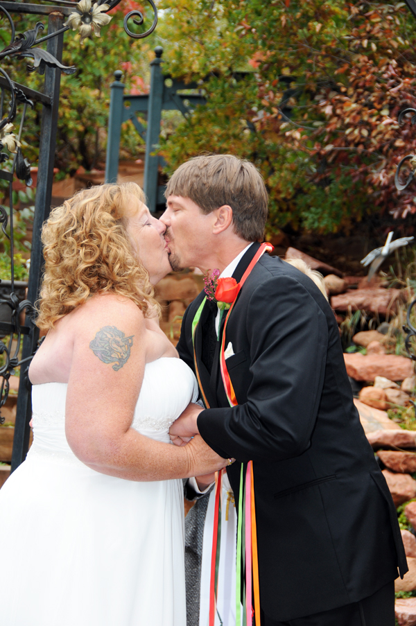 A Pikes Peak Wedding at Blue Skies Inn, Manitou Springs, Colorado