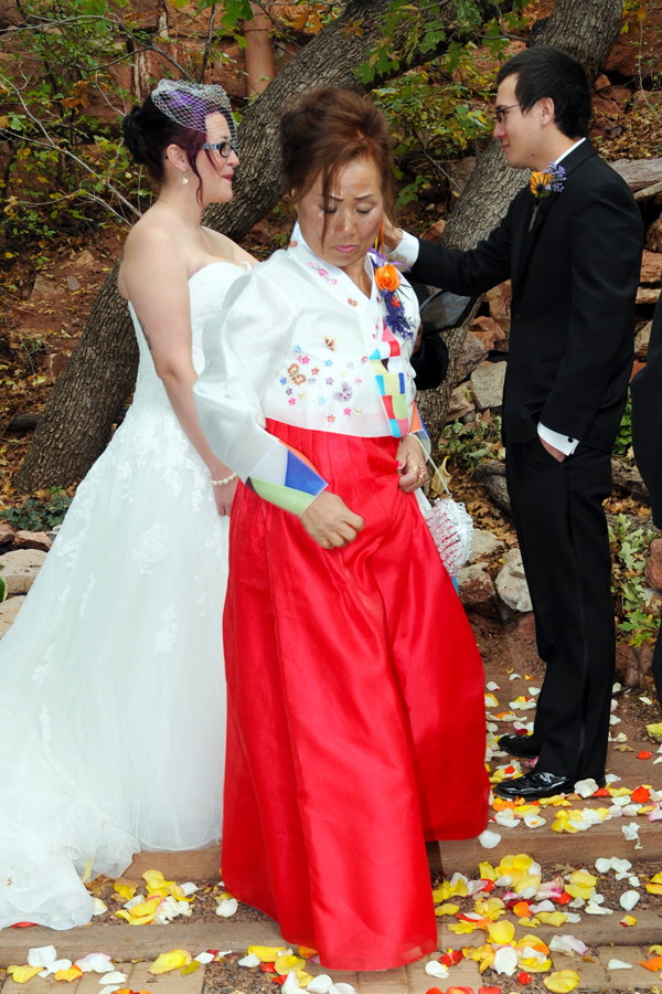 A Pikes Peak Wedding at Blue Skies Inn, Manitou Springs, Colorado