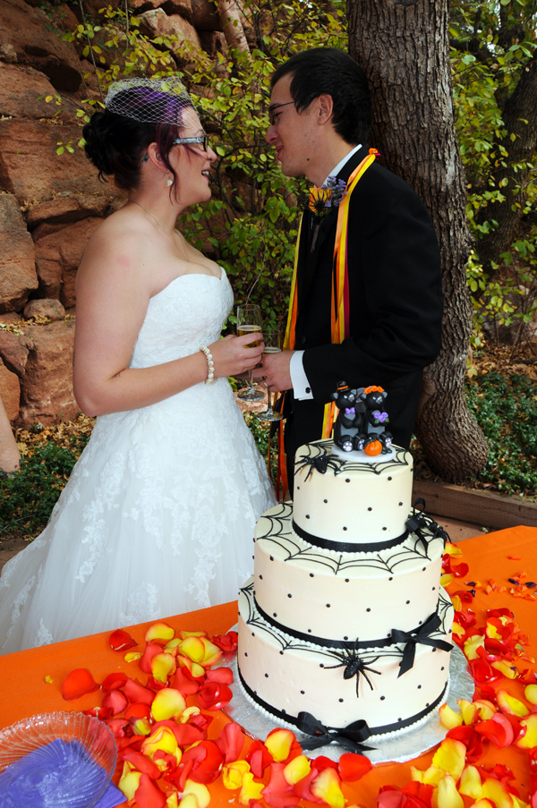 A Pikes Peak Wedding at Blue Skies Inn, Manitou Springs, Colorado