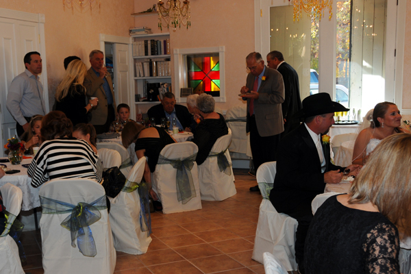 A Pikes Peak Wedding at Blue Skies Inn, Manitou Springs, Colorado