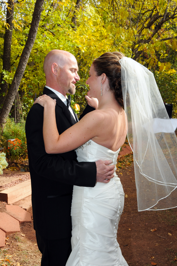 A Pikes Peak Wedding at Blue Skies Inn, Manitou Springs, Colorado