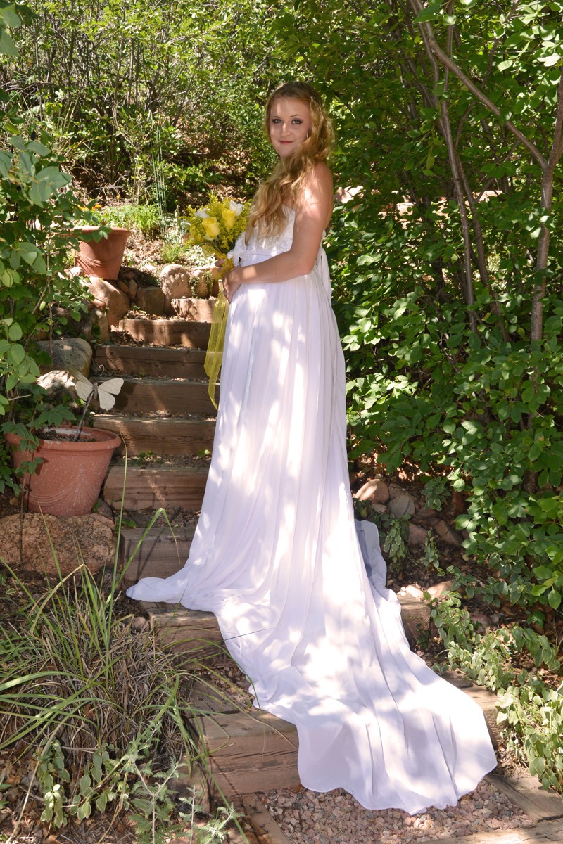 Spring Wedding an Outdoor Pikes Peak Wedding, Manitou Springs, Colorado
