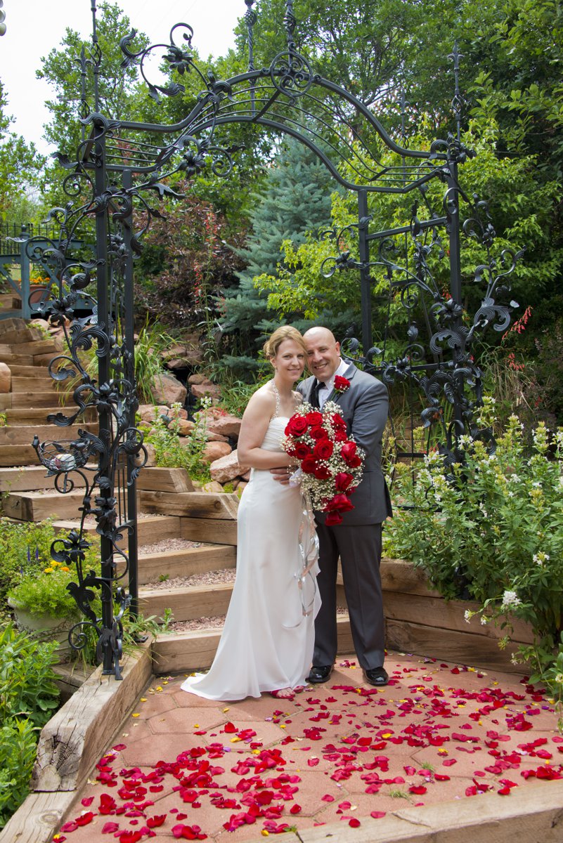 Summer Wedding an Outdoor Pikes Peak Wedding, Manitou Springs, Colorado