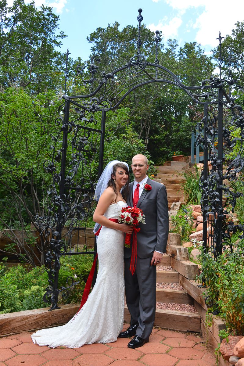 Spring Wedding an Outdoor Pikes Peak Wedding, Manitou Springs, Colorado