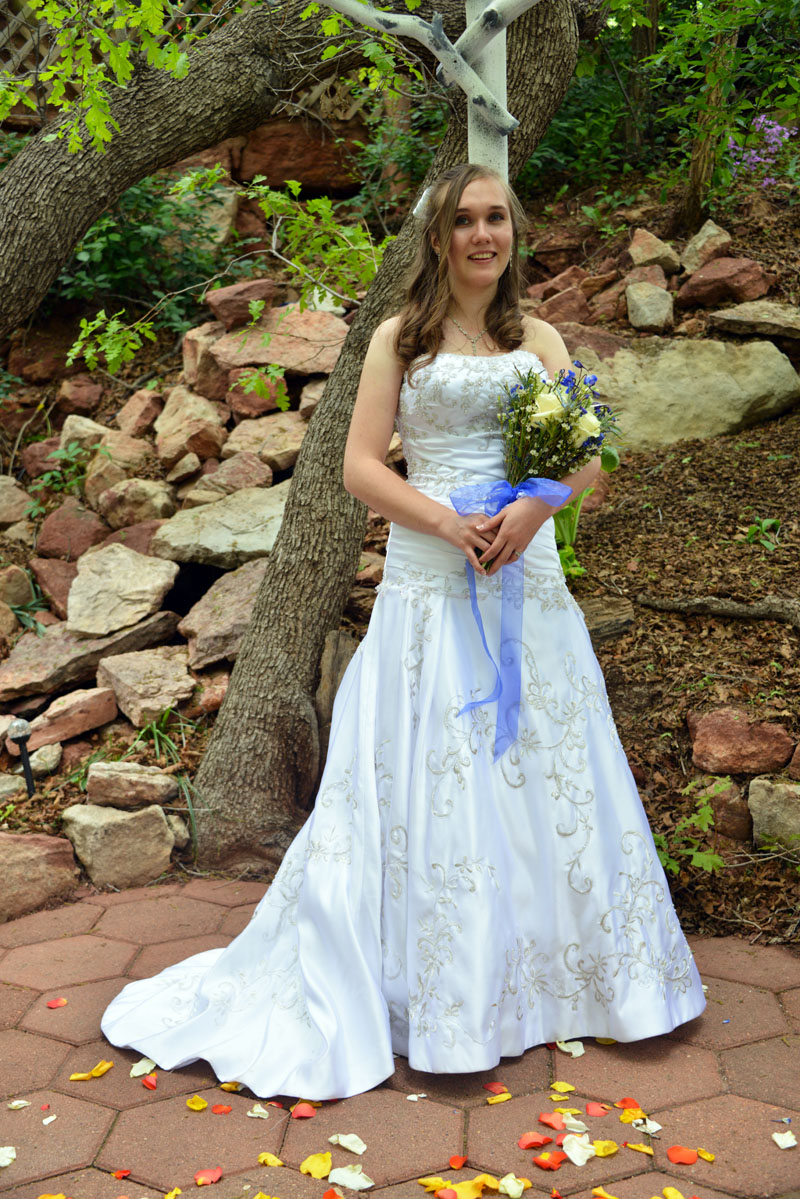 Spring Wedding an Outdoor Pikes Peak Wedding, Manitou Springs, Colorado