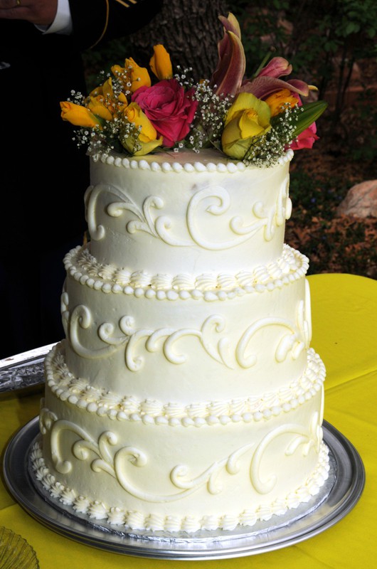 Wedding Cake at A Pikes Peak Wedding in Manitou Springs, Colorado