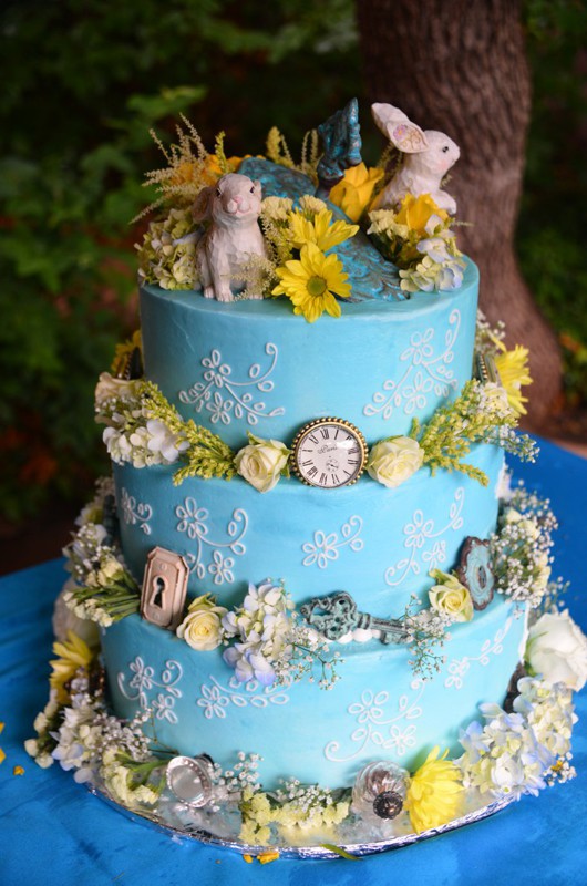 Wedding Cake at A Pikes Peak Wedding in Manitou Springs, Colorado