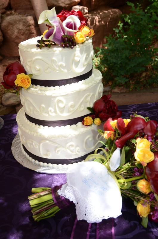 Wedding Cake at A Pikes Peak Wedding in Manitou Springs, Colorado