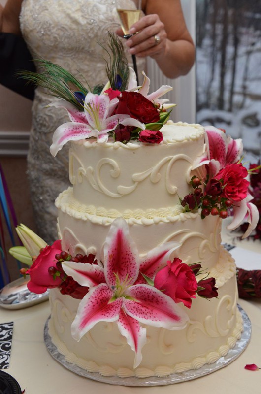 Wedding Cake at A Pikes Peak Wedding in Manitou Springs, Colorado
