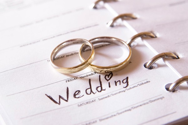 Booking a Wedding Package by Pikes Peak, Rocky Mountains, Colorado